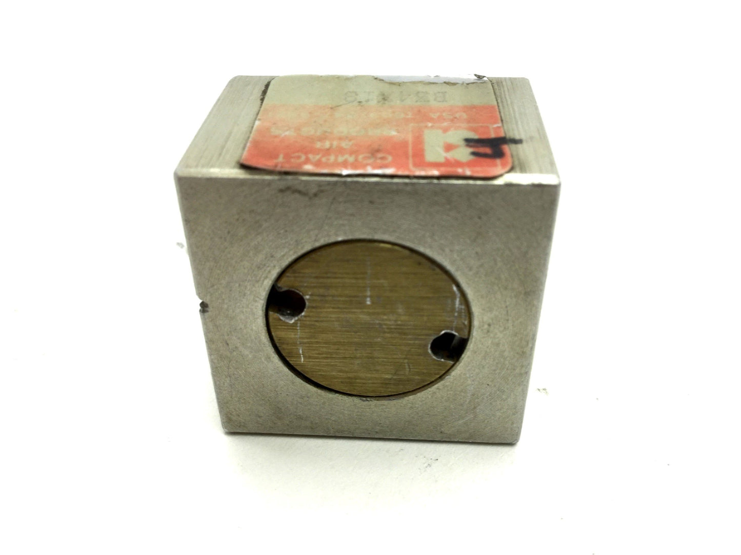 Used Compact B34X18 Pneumatic Cylinder, 10-32UNF, Bore 0.75", Travel 0.125"