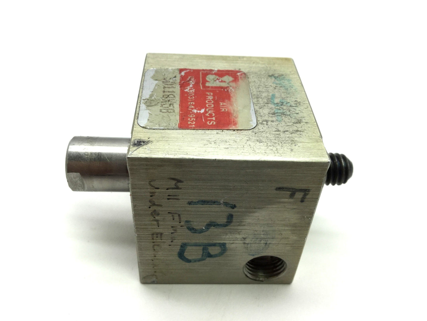 Used Compact SD118X58 Pneumatic Cylinder 10-32 UNF Travel 5/8" Bore 1-1/8"