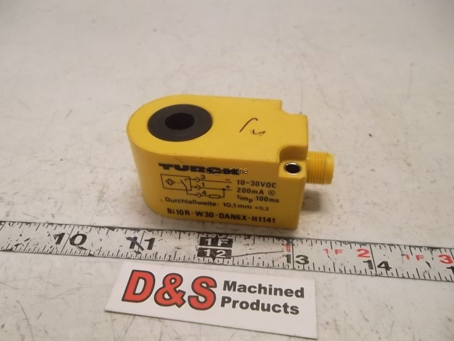 Used Turck Proximity Switch Bi10R-W30-DAN6X-H1141