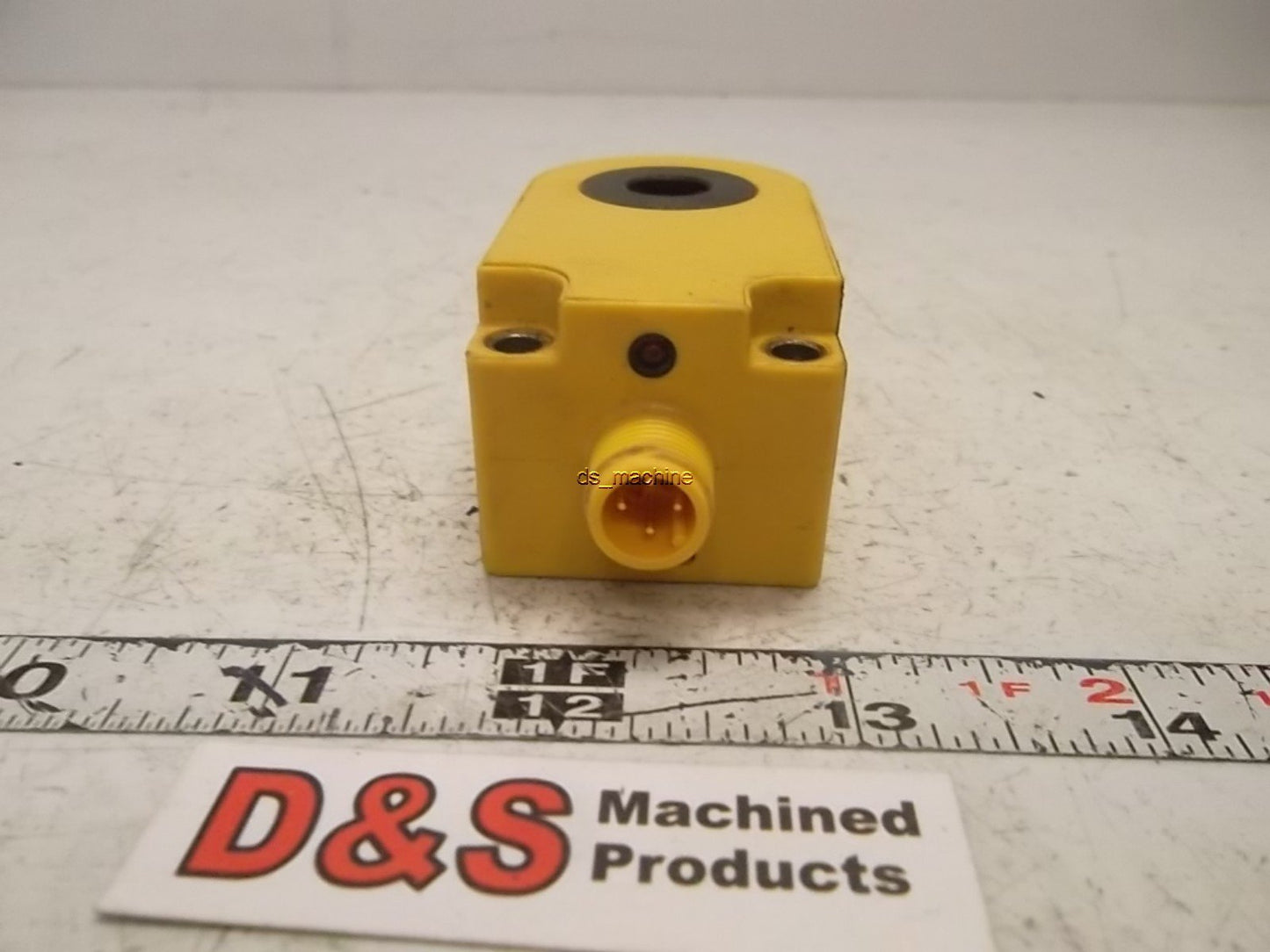 Used Turck Proximity Switch Bi10R-W30-DAN6X-H1141/F2