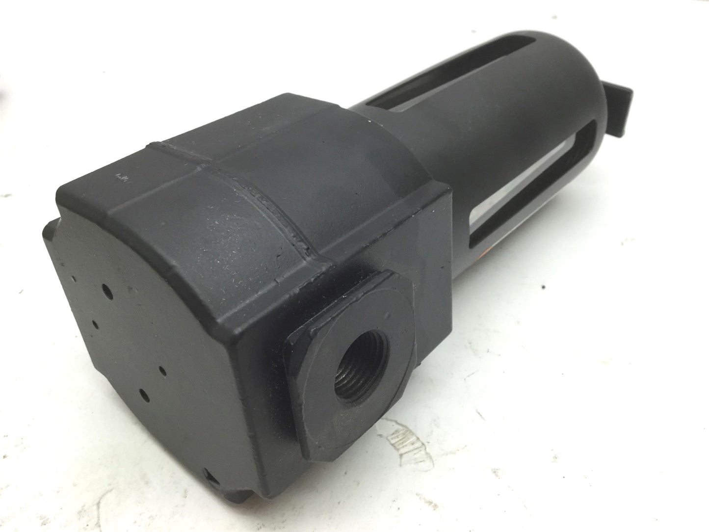 New Dayton 4ZL48 Pneumatic Air Line Filter, 150PSI, 114cfm, 3/8" NPT