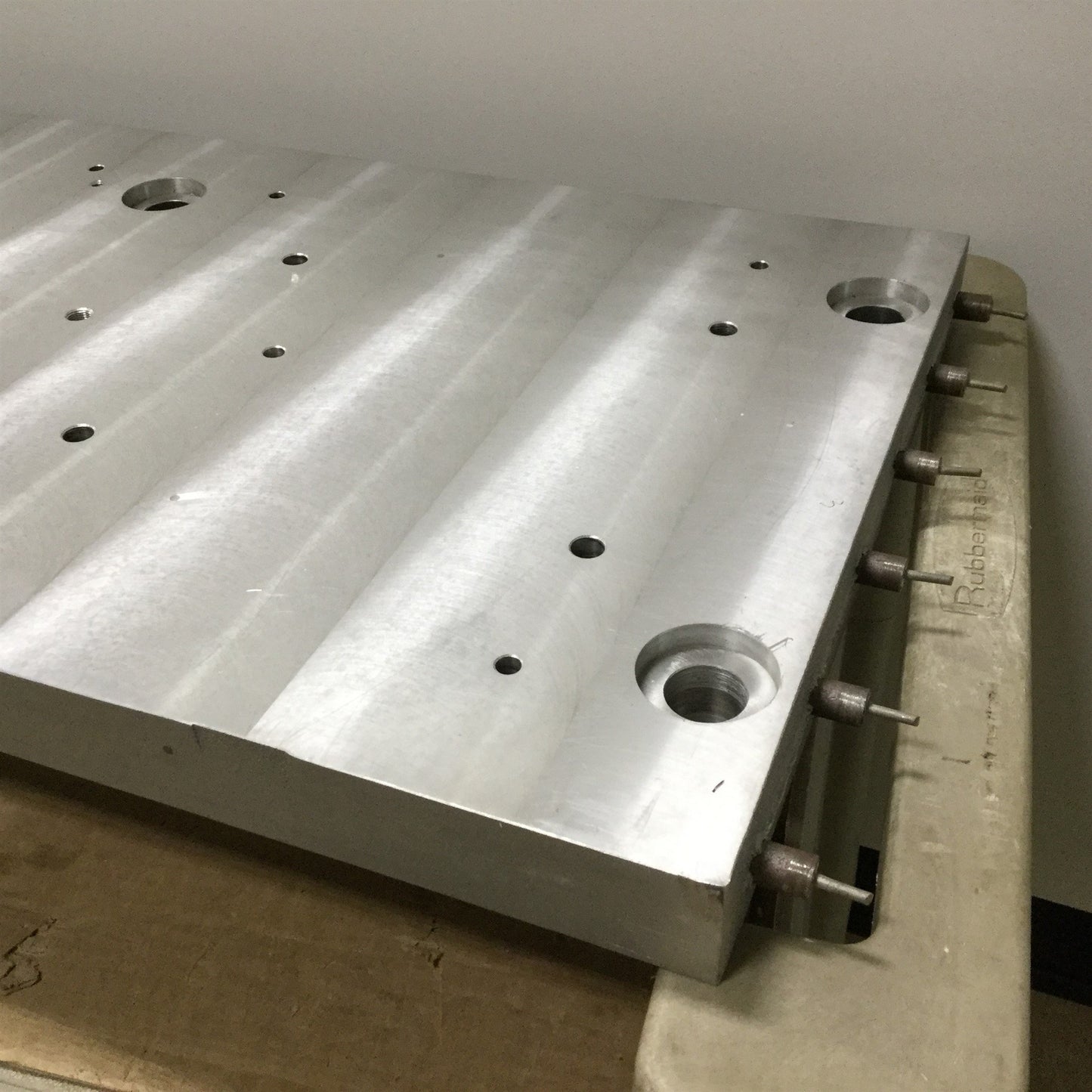 Used Durex 27939 Heating Plate Voltage: 240V, Power: 7800W Dimensions: 28"x14"x1.5"