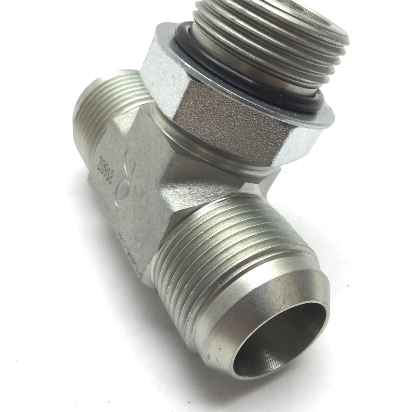 New – Open box Hydraulic 6803-16-16-16-NWO Tee T Fitting, 1" JIC 37 Degree Male 1" ORB Male