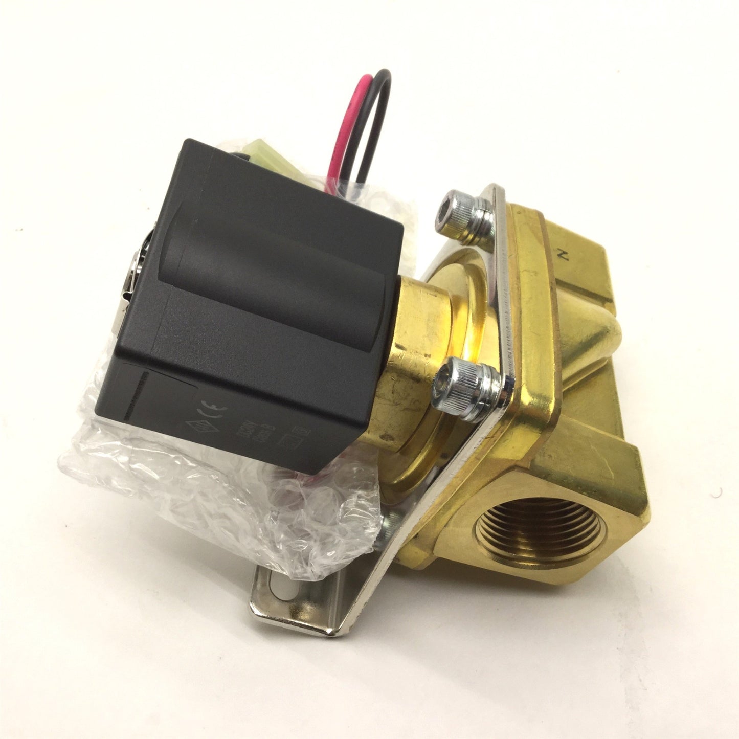 New – Open box SMC VXZ2350-06N-5GS1-B Solenoid Valve, 1-Way 3/4" NPT 20mm Orifice 24VDC