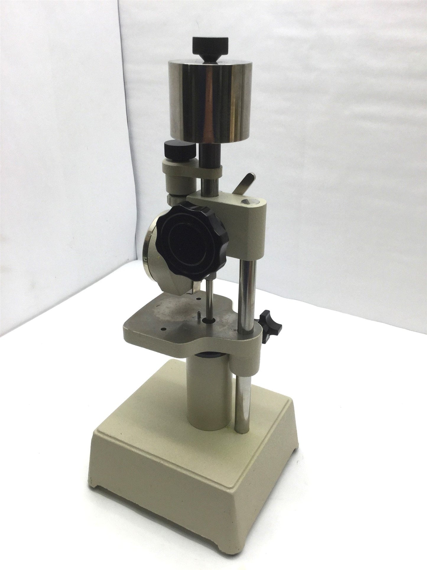 Used Shore 71200 Model CV Conveloarder With Round Durometer Type A ASTM D2240