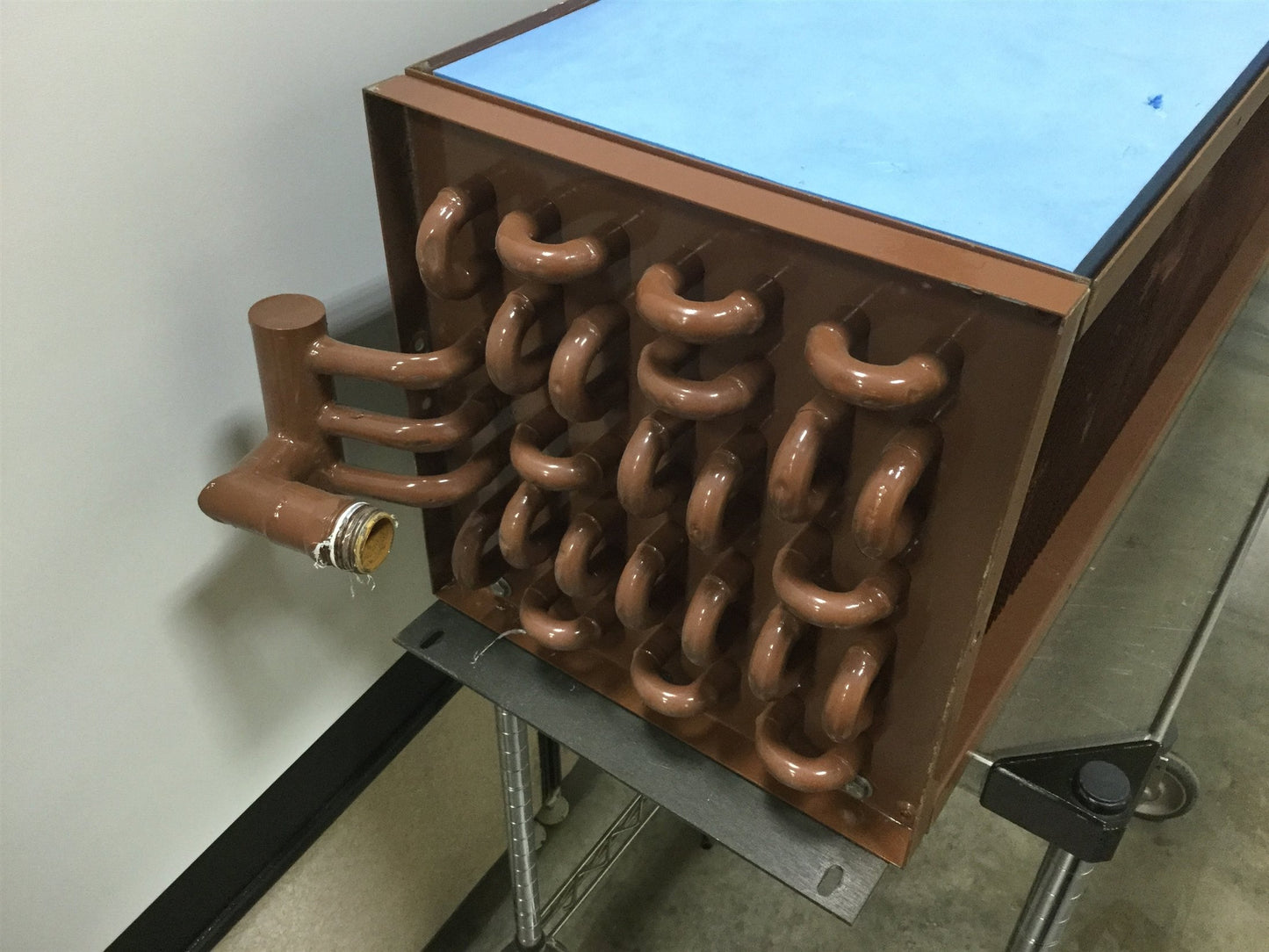 Used Heat Exchanger Water Air, 68.5 lb, 34"x10.5" Fins, 1" NPT to 3x 1/2" NPT