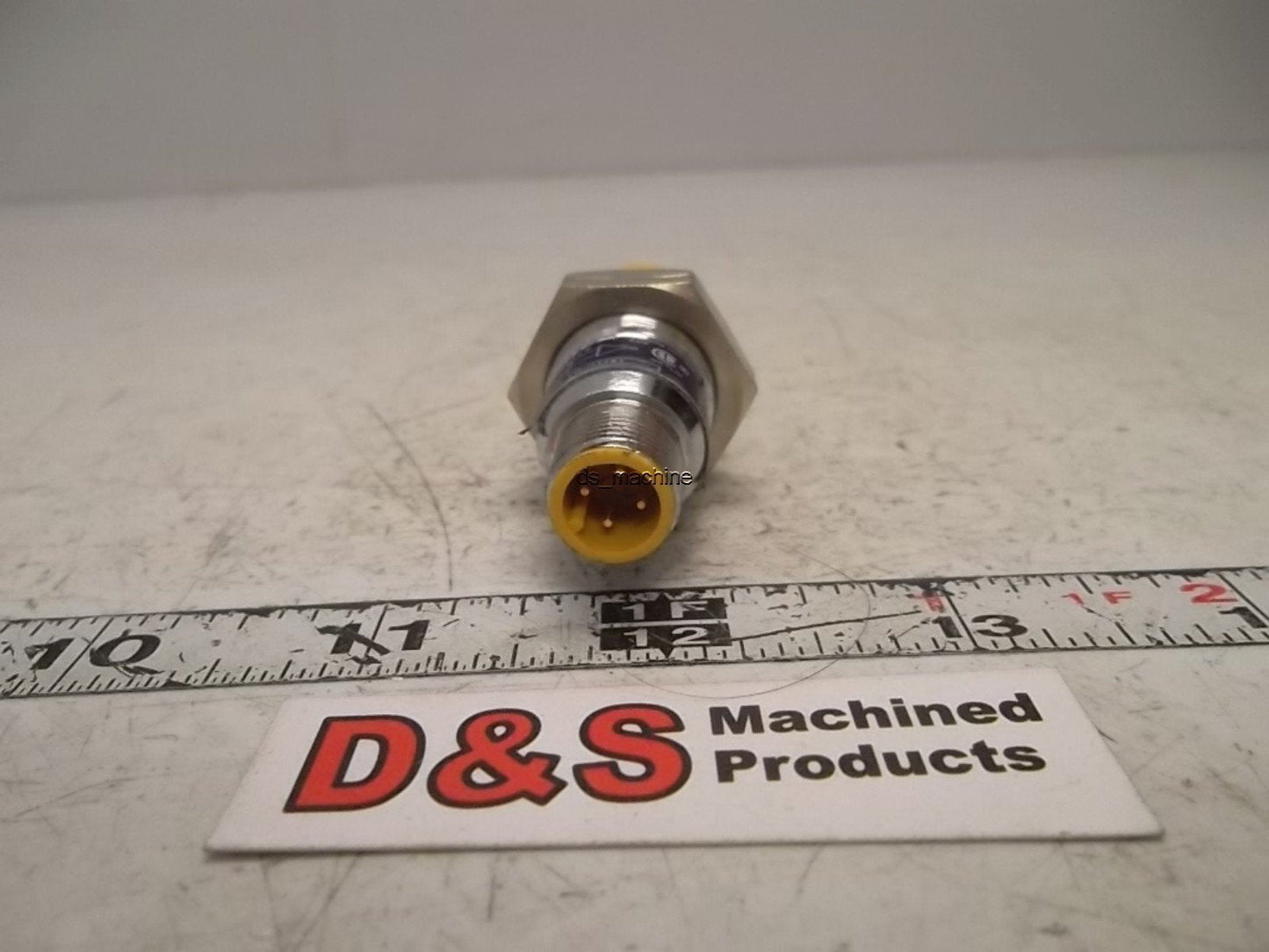Used Turck Ni10-M18-YO-H1141 Proximity Sensor 10-30VDC 10mm Range