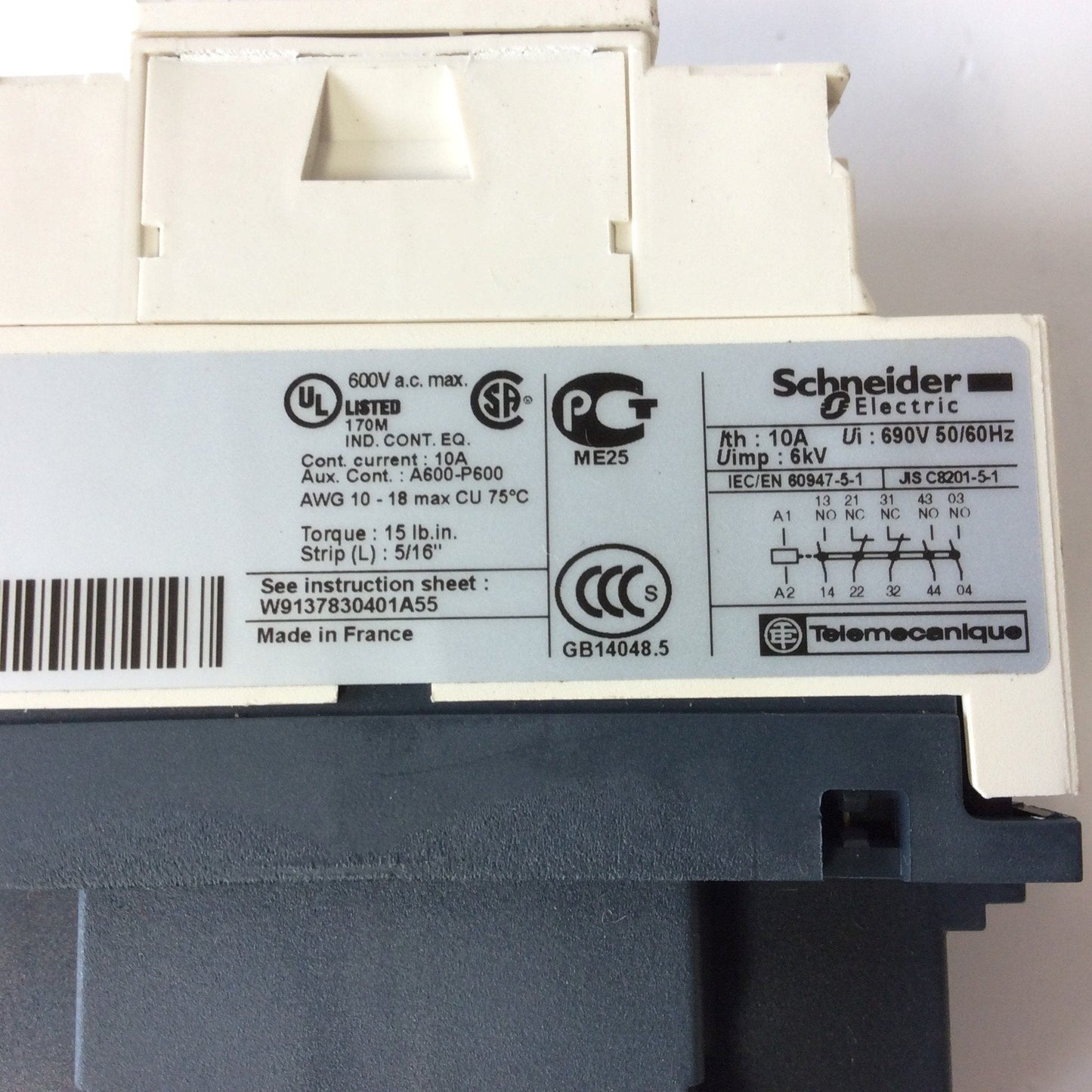 New – Open box Schneider Electric CAD32 Control Relay Contactor 120VAC Coil 50/60Hz 10A 3NO 2NC