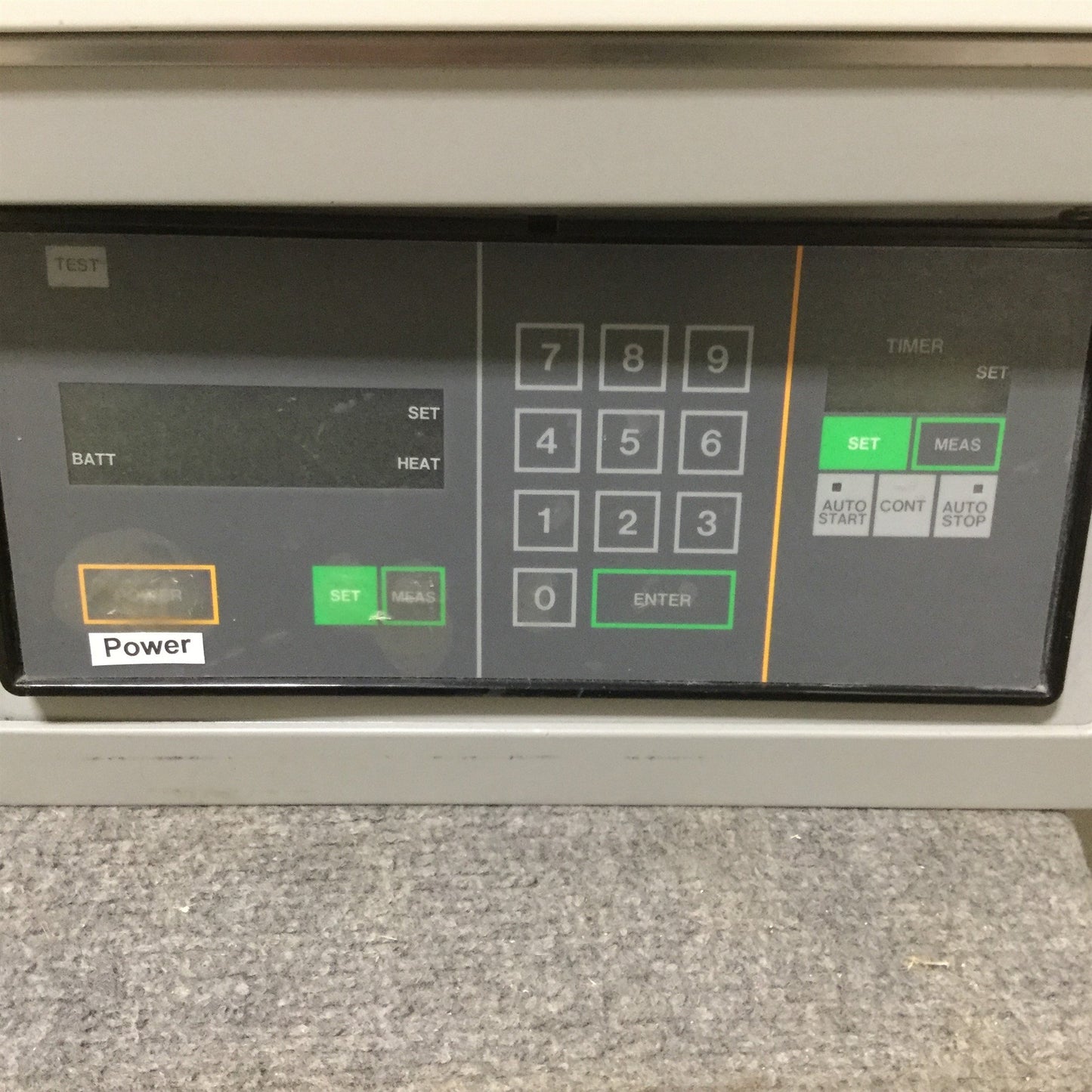 Used Baxter Scientific Products DS-44 Gravity Convection Oven, 17.75"x17.75"x19.25"