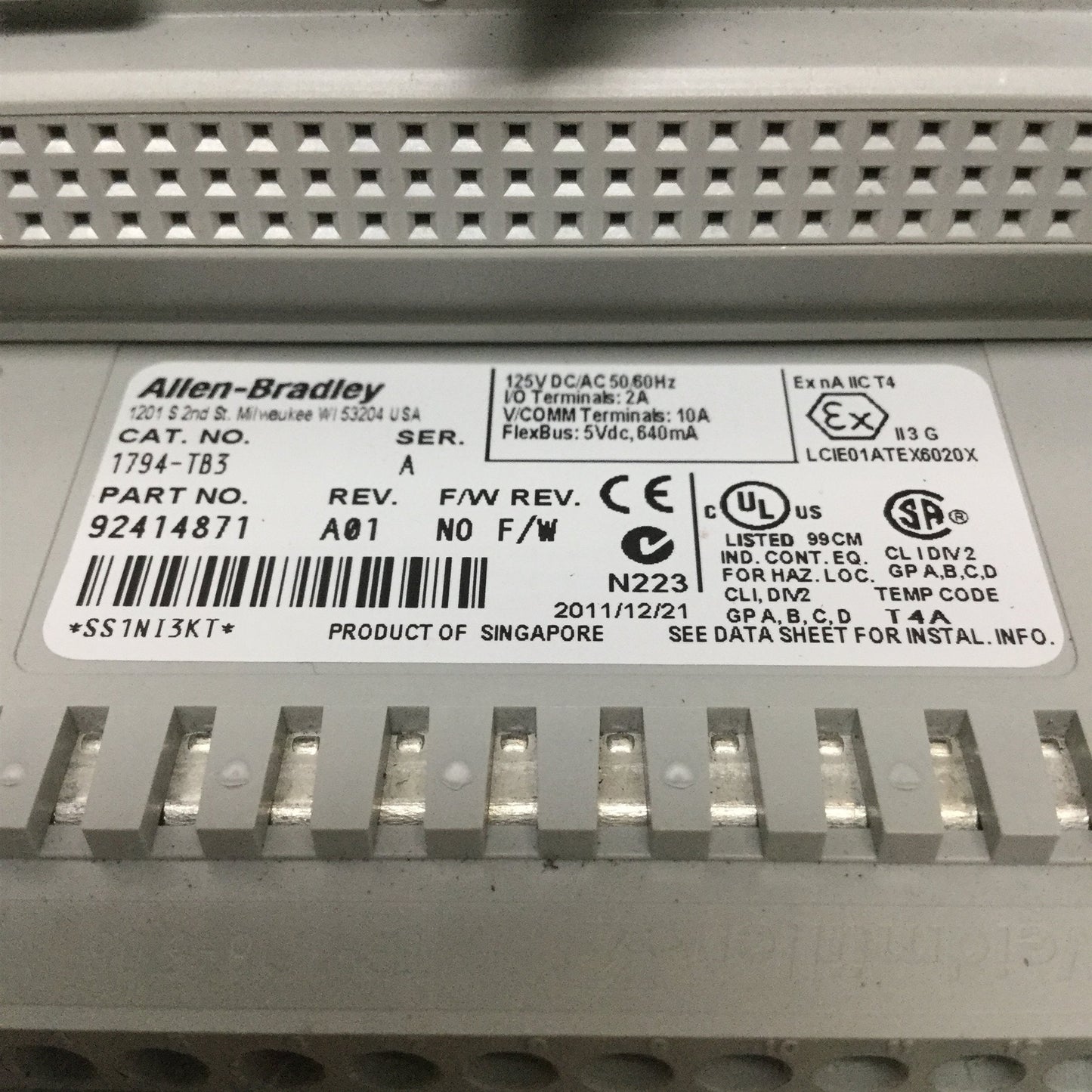 Used Allen Bradley 1794-IB16 /A Flex I/O Digital Input Module 16-Pt w/ 1794-TB3 Base