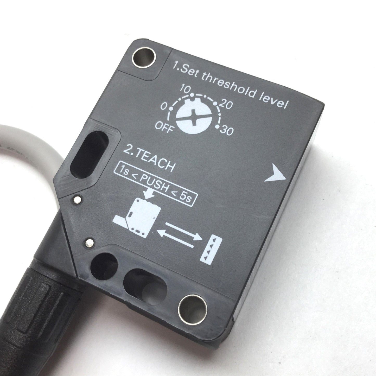New Omron E3S-DBP31 Photoelectric Sensor, Range: 0-3.5m, Cable: 0.3m, 10-30VDC