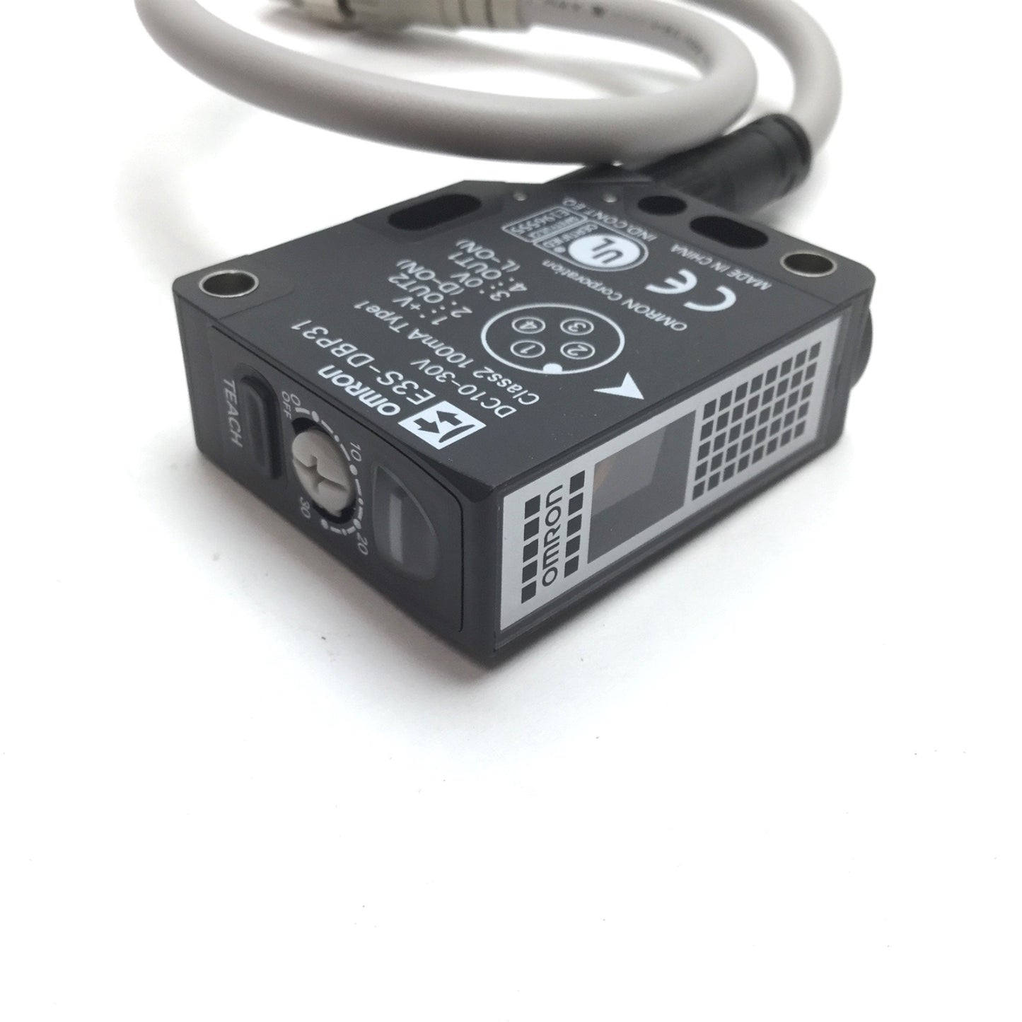 New Omron E3S-DBP31 Photoelectric Sensor, Range: 0-3.5m, Cable: 0.3m, 10-30VDC