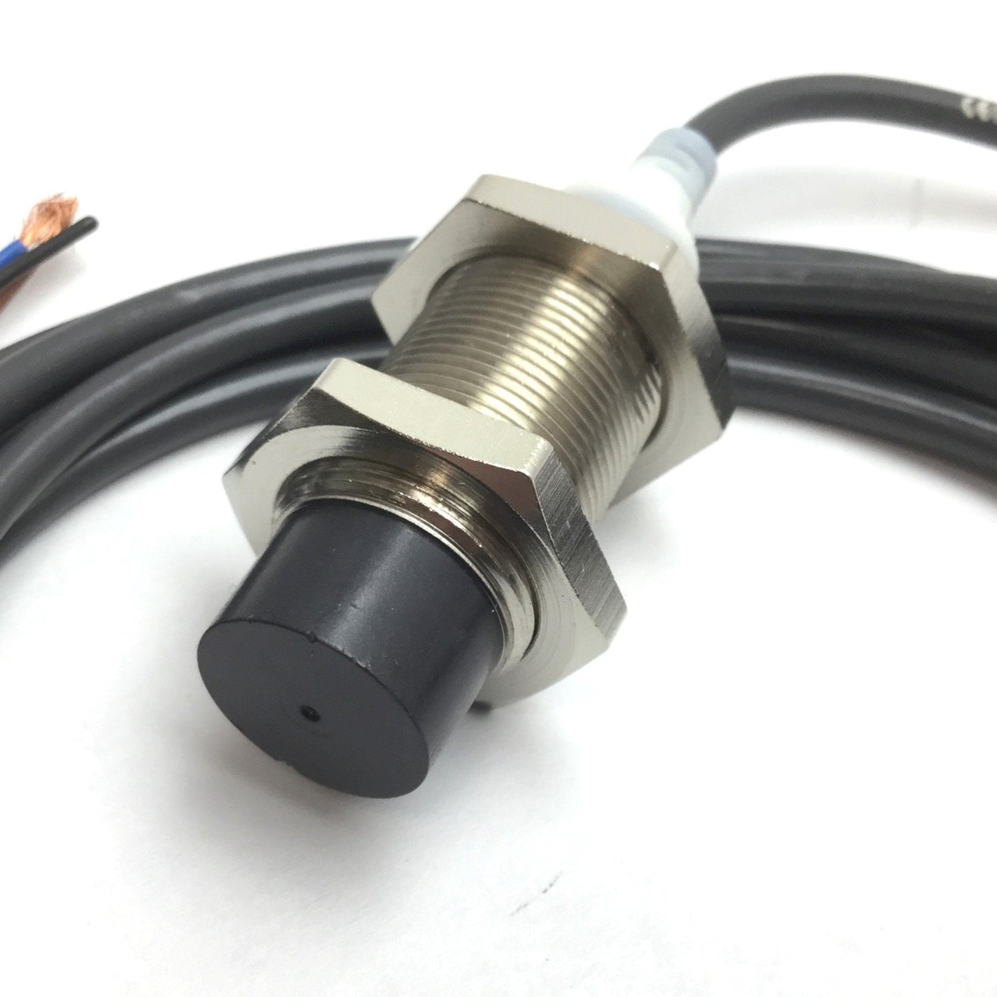 New Other Omron E2A-M18KN16-WP-B1 Proximity Sensor, Range: 16mm, Output: PNP, 12-24VDC