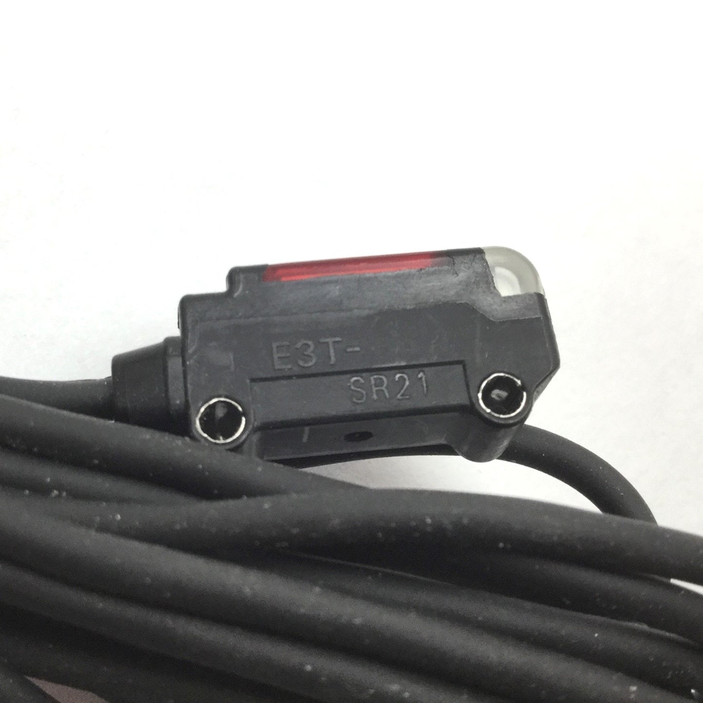 Used Omron E3T-SR21 Retro-Reflective Photoelectric Sensor, Range 10mm-200mm, 12-24VDC