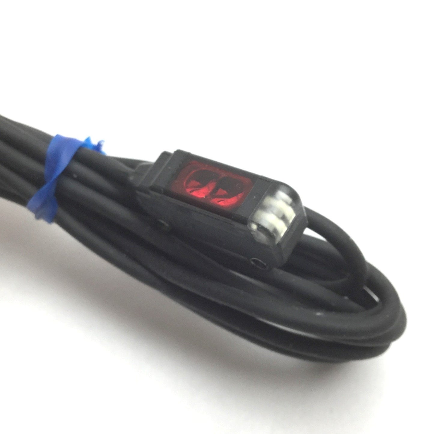 Used Omron E3T-SR21 Retro-Reflective Photoelectric Sensor, Range 10mm-200mm, 12-24VDC