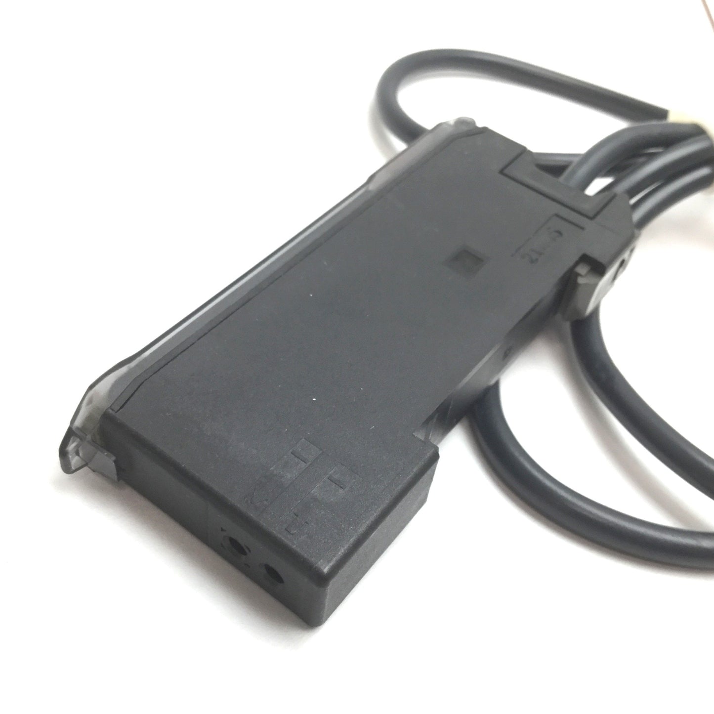 Used Omron E3X-DA11AN-S Fiber Optic Sensor Amplifier, Supply: 12-24VDC, Output: NPN