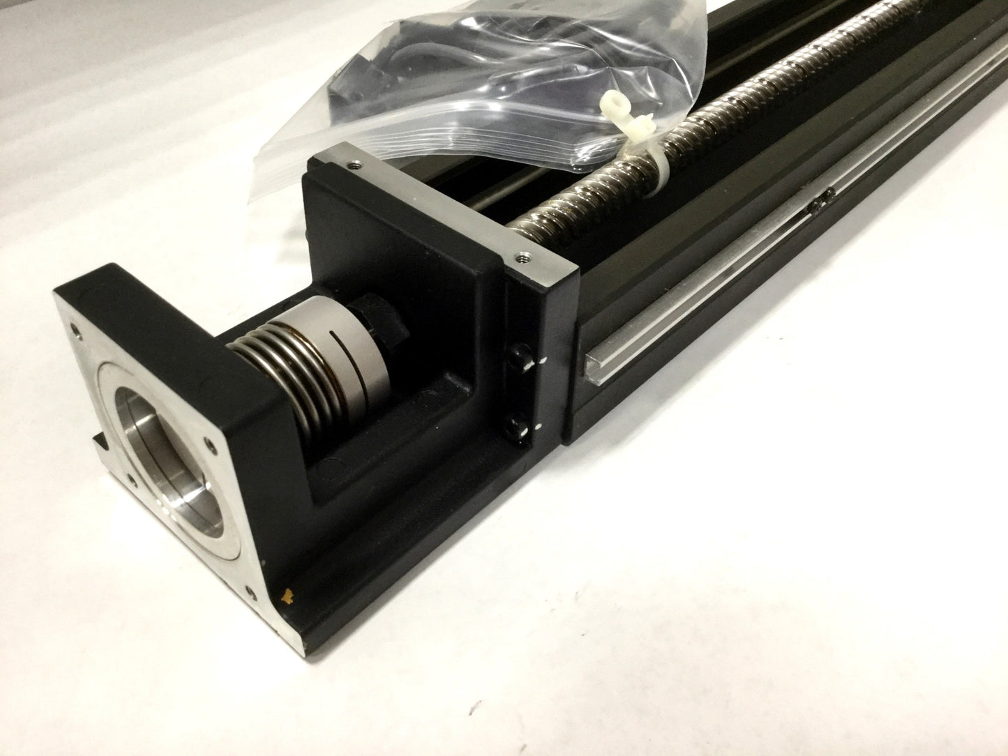 Used THK KR4620A-0590 LM Guide Ball Screw Actuator 590mm Stroke 20mm Lead NEMA 23