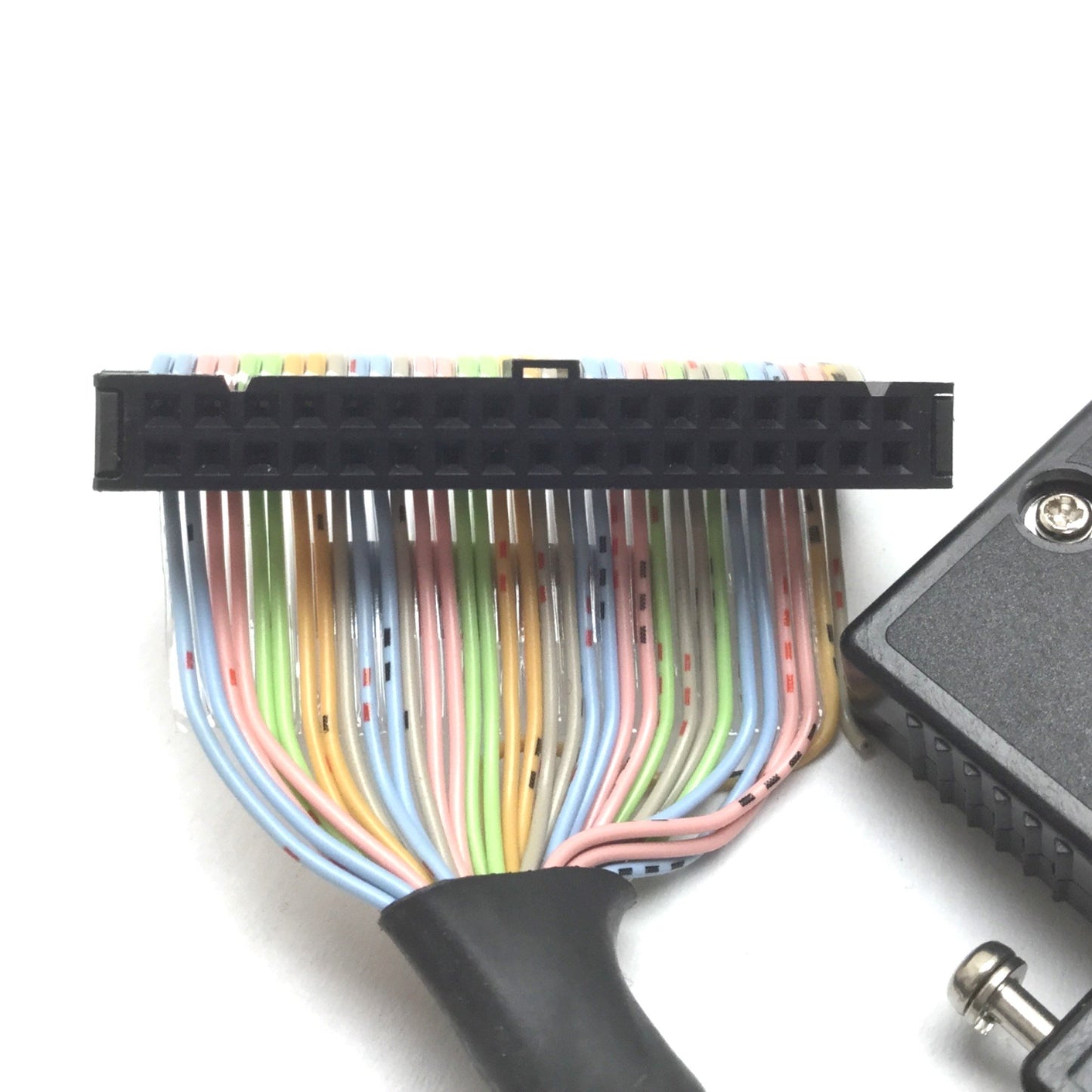 Used Omron XW2Z-050J-A19 Connecting Cable For I/O Unit, Length 500mm, 40-Pin 34-Pin