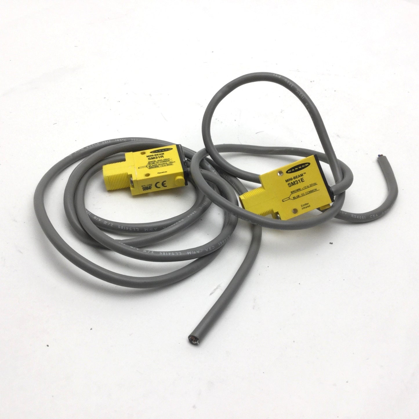 Used Banner SM31E & SM31R Mini-Beam Infrared Receiver & Emitter Range: 3m, 10-30VDC