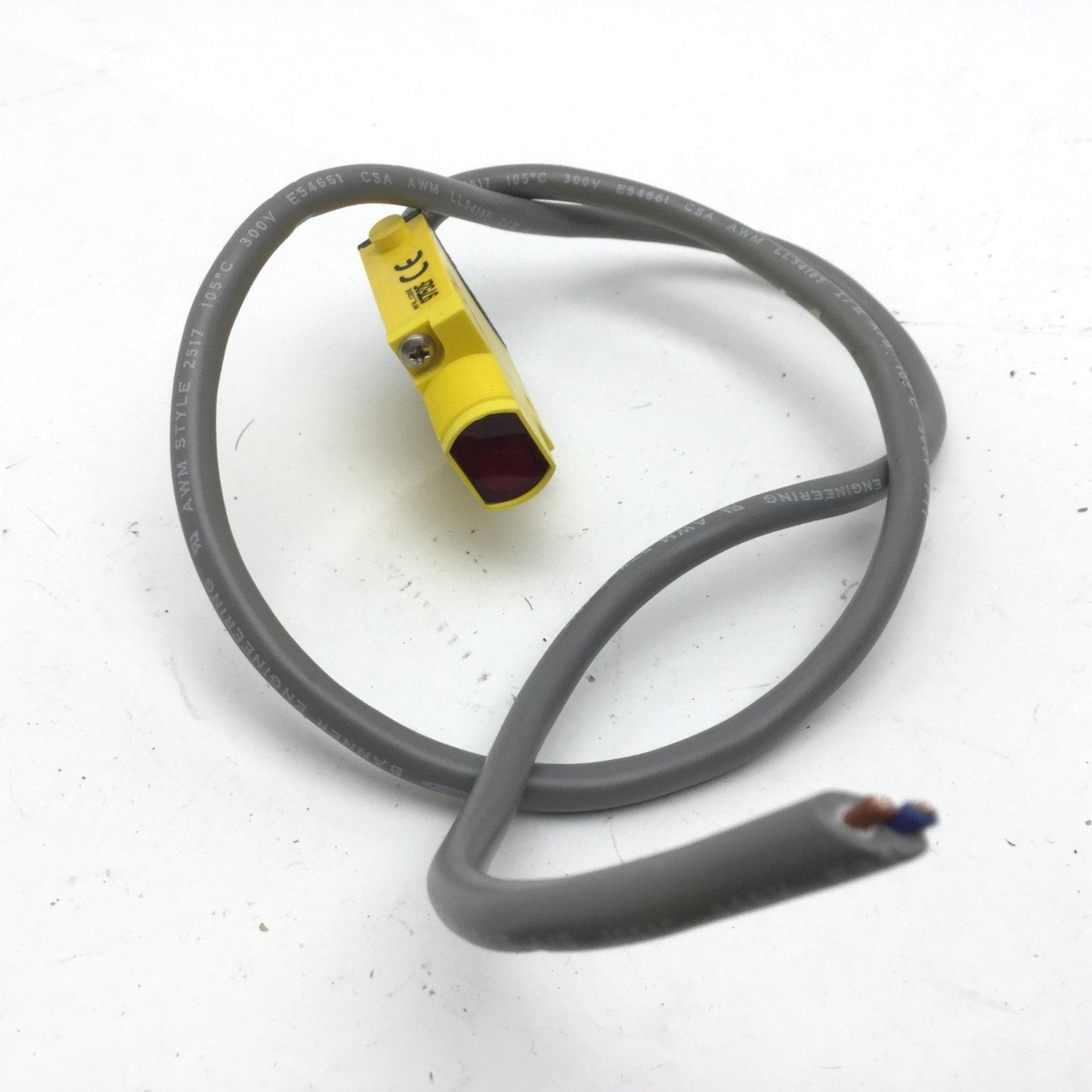 Used Banner SM31E & SM31R Mini-Beam Infrared Receiver & Emitter Range: 3m, 10-30VDC