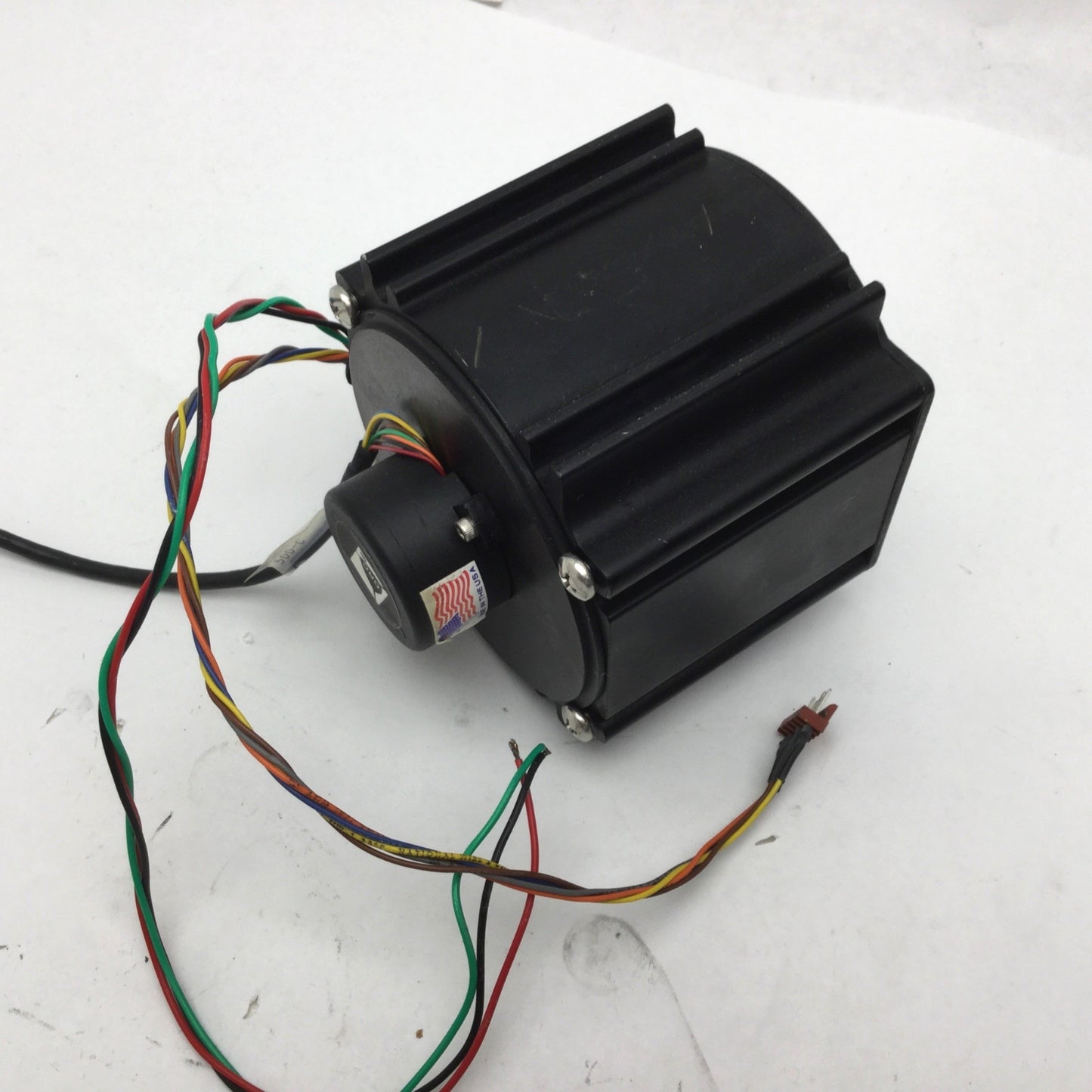 Used BEI DII38-32-LBYD Brushless DC Motor With Encoder 3/8" Shaft Dia, 1" Length