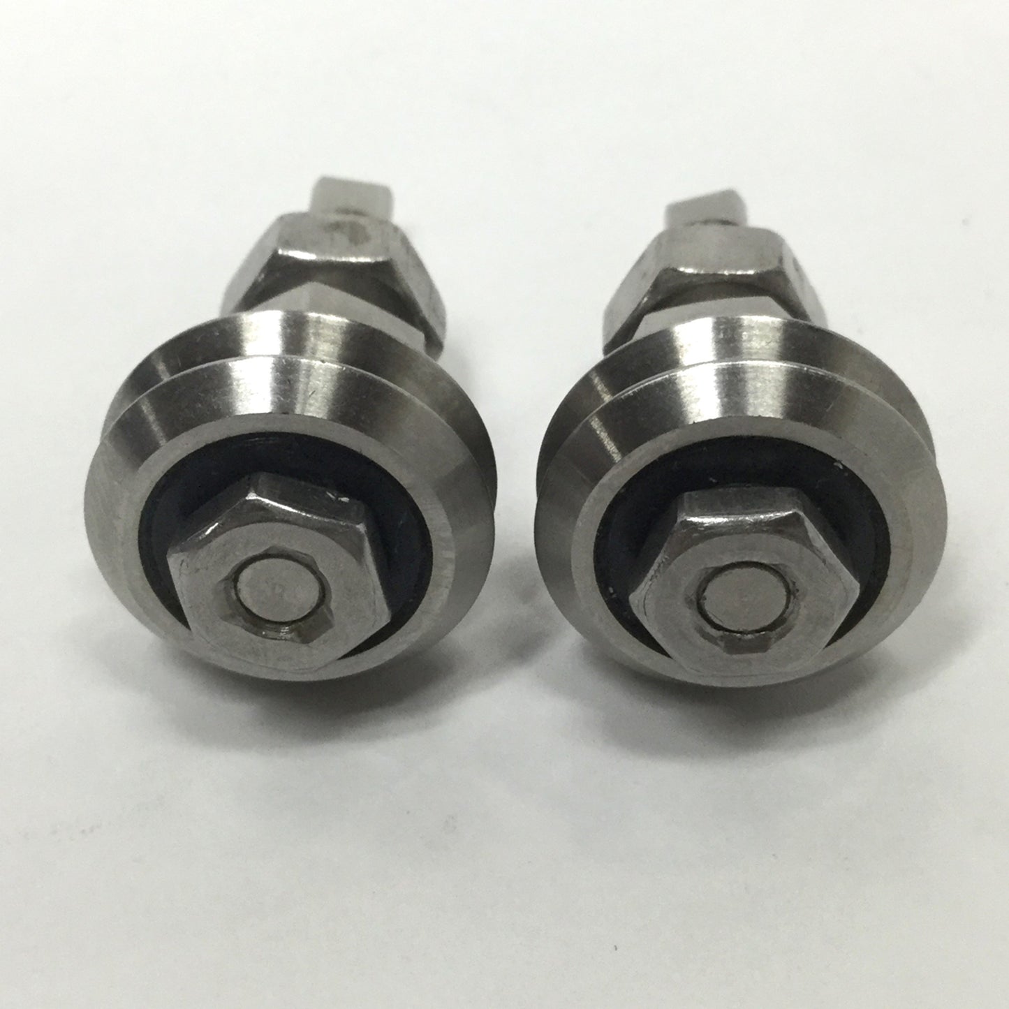 Used Lot of 2 Bishop Wisecarver W1SSX DualVee SS Ball Bearing Guide Wheels w/ Journal