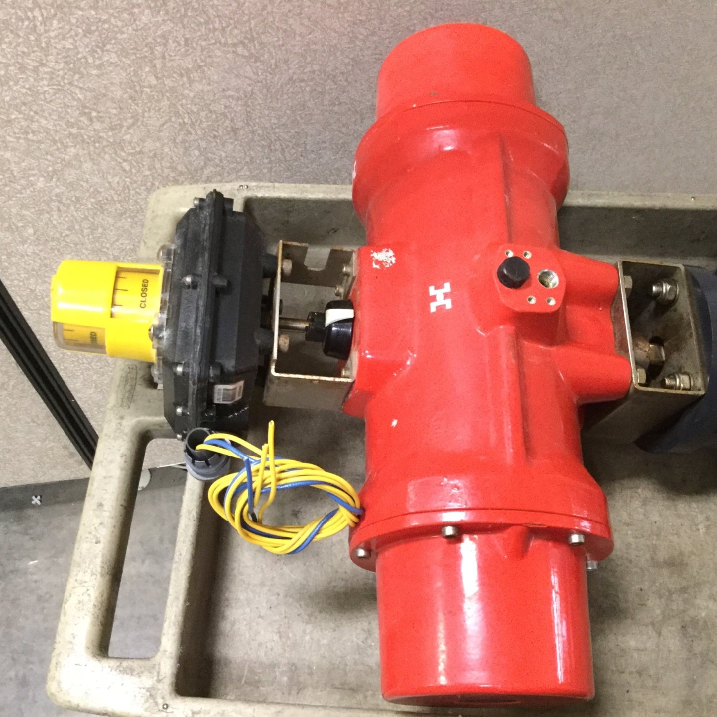 Used Asahi America E79M2PFSNST Pneumatic Actuator Spring Return, 6" Butterfly Valve