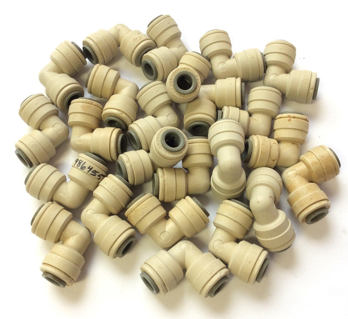 Used Lot of 24 John Guest SK266-001 Pneumatic Air Push-In Fitting 90 Elbow 1/4" Tube