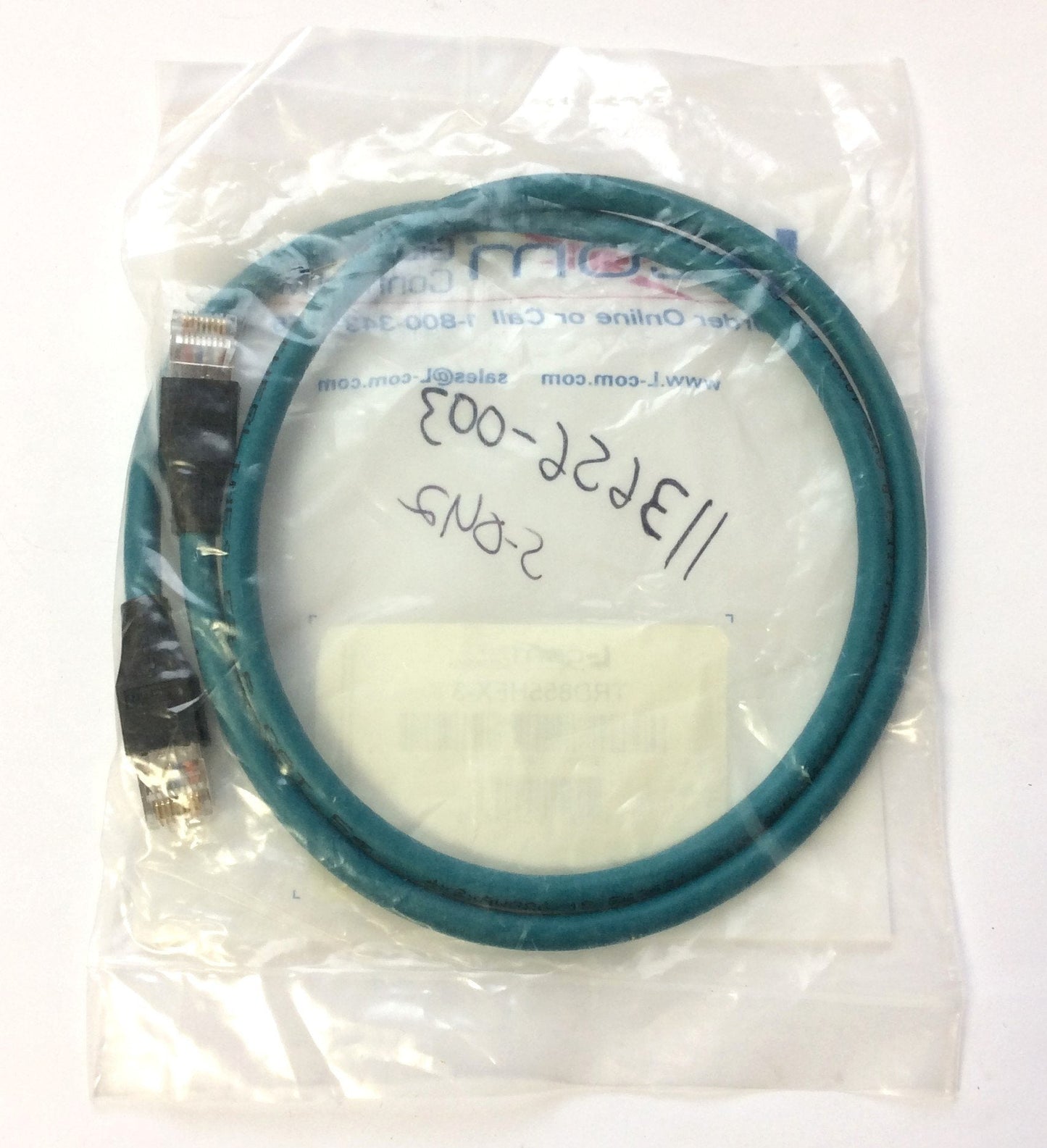New L-Com TRD855HFX-3 High Flex Ethernet Cable, CAT-5E, 26 AWG, RJ45 / RJ45, 3 Feet