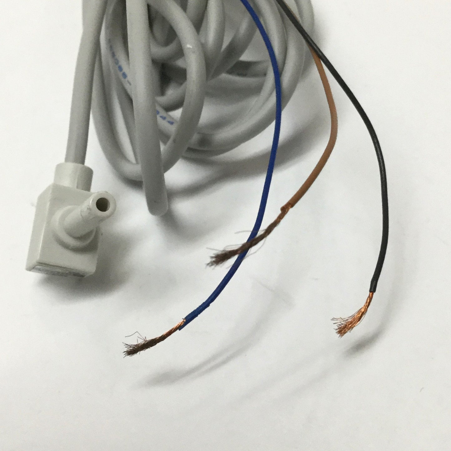 Used SMC PSE541-R04 Compact Pneumatic Air Pressure Vacuum Sensor, 0 to -101kPa, 24VDC