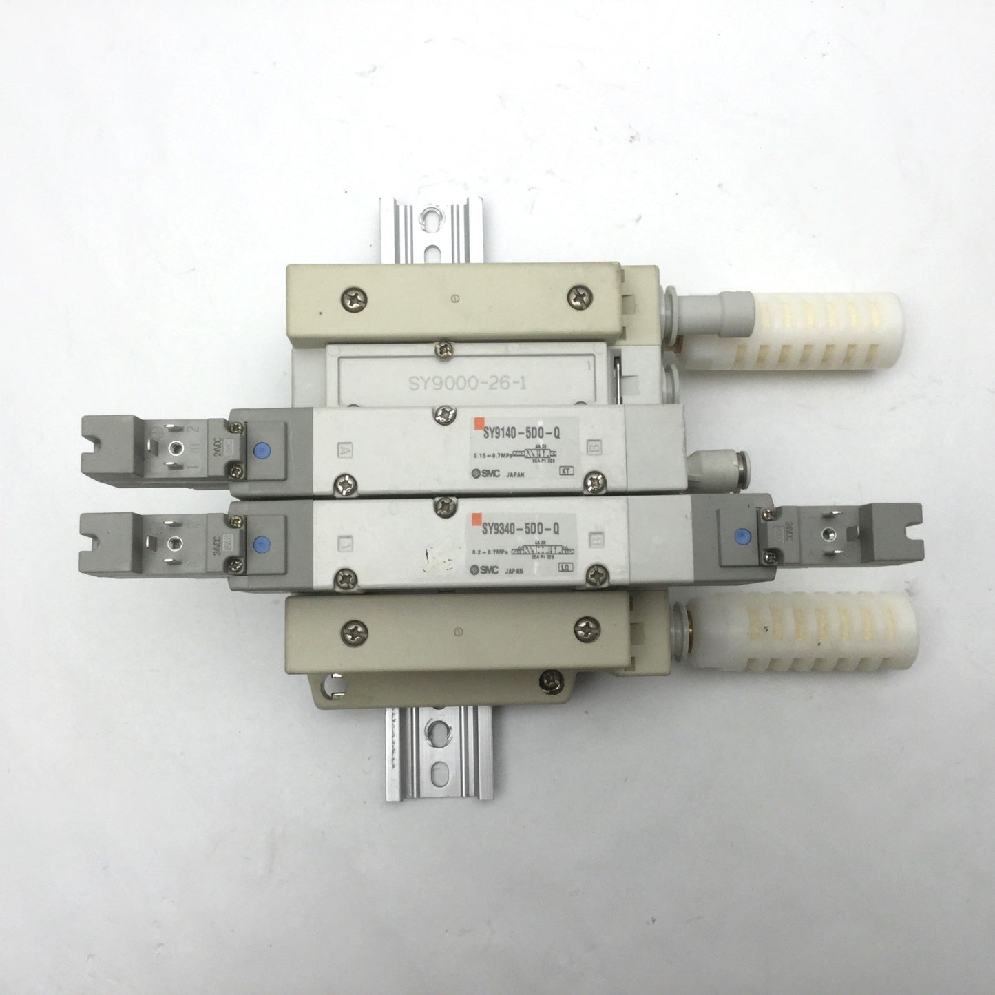Used Bank Of SMC SY9140-5D0-Q and SY9340-5D0-Q 5 Port Solenoid Valves 24VDC 0.7MPa