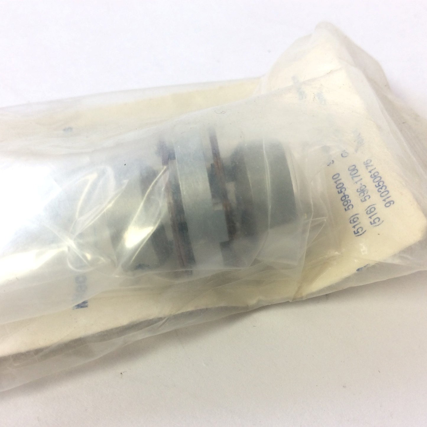 New Berg CO20-3 Wafer Spring Aluminum Clamp Hub, OD 0.75", Hub Dia 0.56" Length .88"