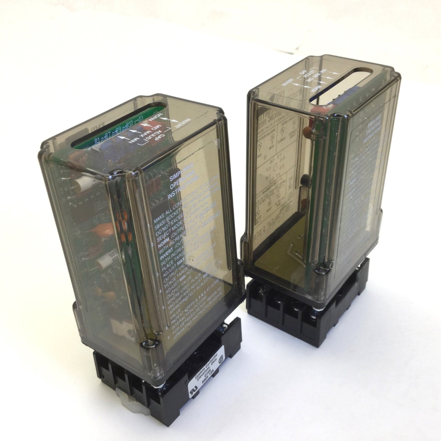 Used Lot of 2 Electro Corp EMD 1060 Non-Contact Gauging System In: 15-32VDC w/Base