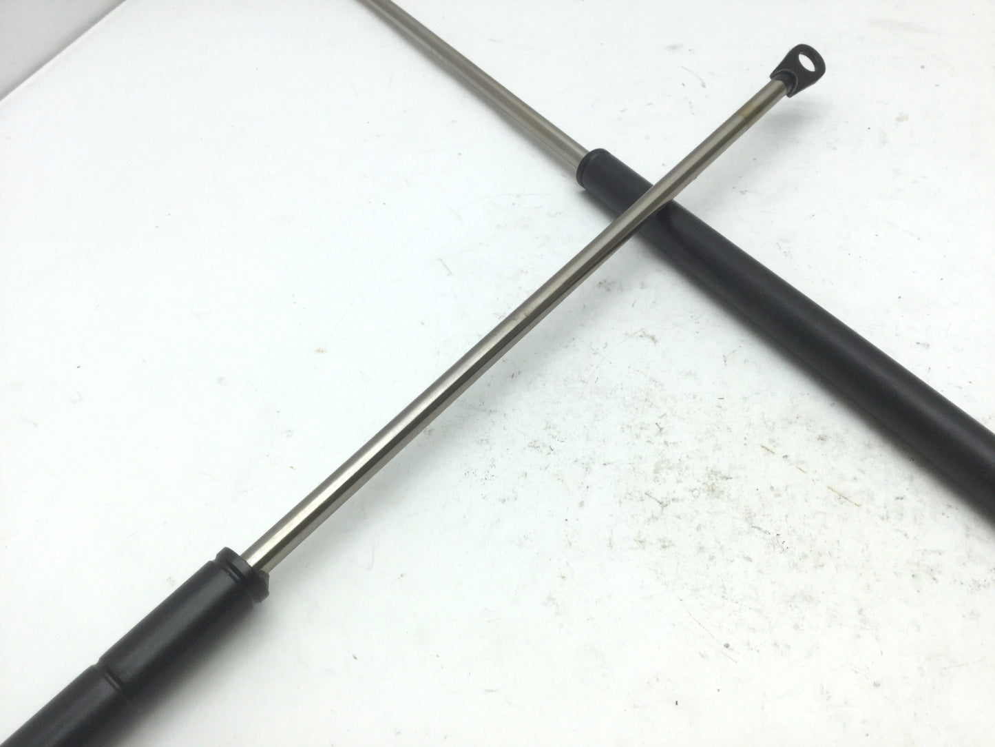 Used Lot of 2 Mitsubishi Unisia 2361 Gas Springs from DWC-110C2 Total Length: 740mm