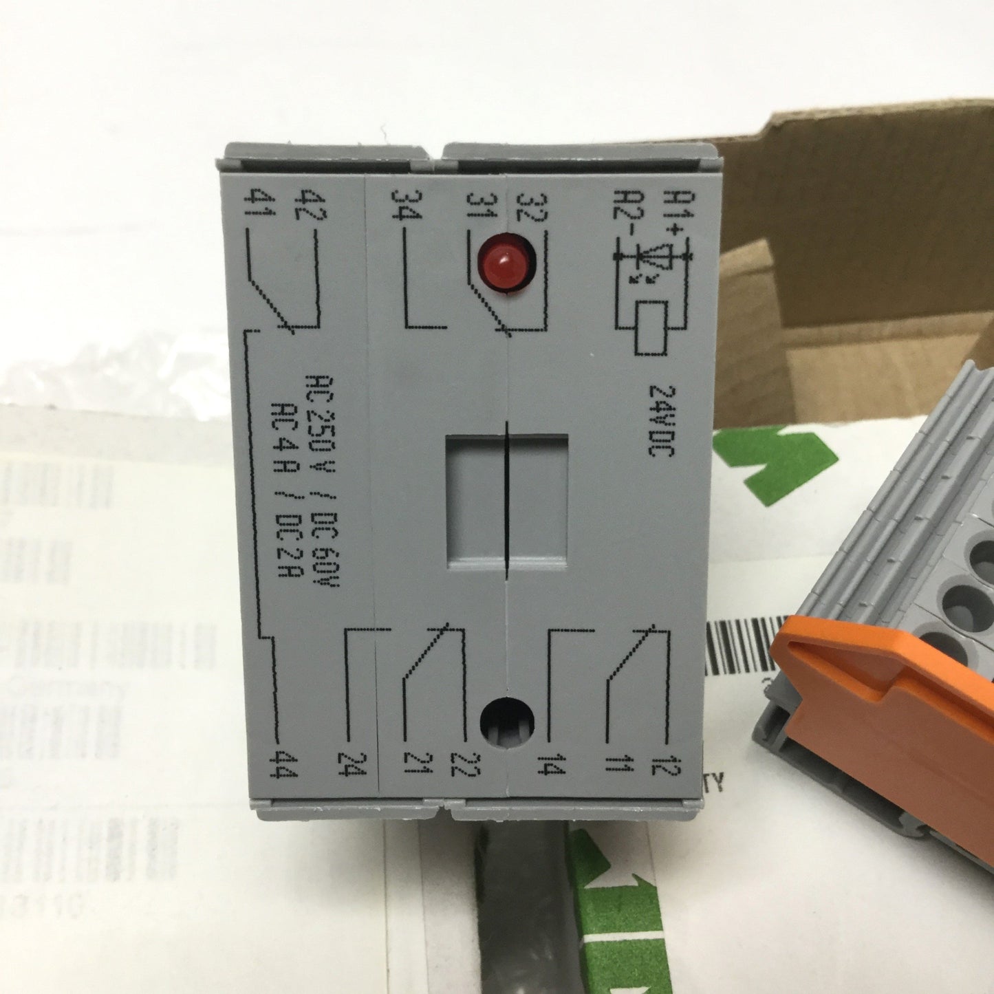New – Open box Wago 286-375 Plug-In Switching Relay Terminal Module 4A, 24VDC Coil, w/Base