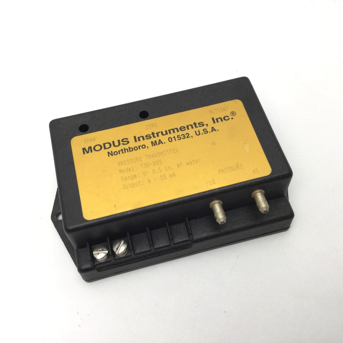 Used Modus T30-005 Differential Pressure Transmitter 0-0.5inH2O, 4-20mA Out, 11-32VDC
