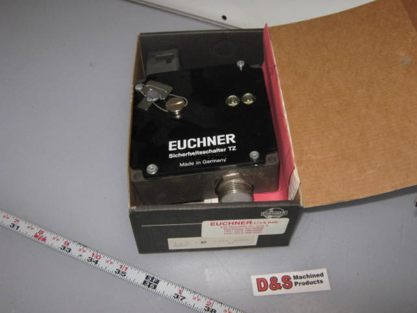 New Euchner TZ2LE220SR6 Safety Switch