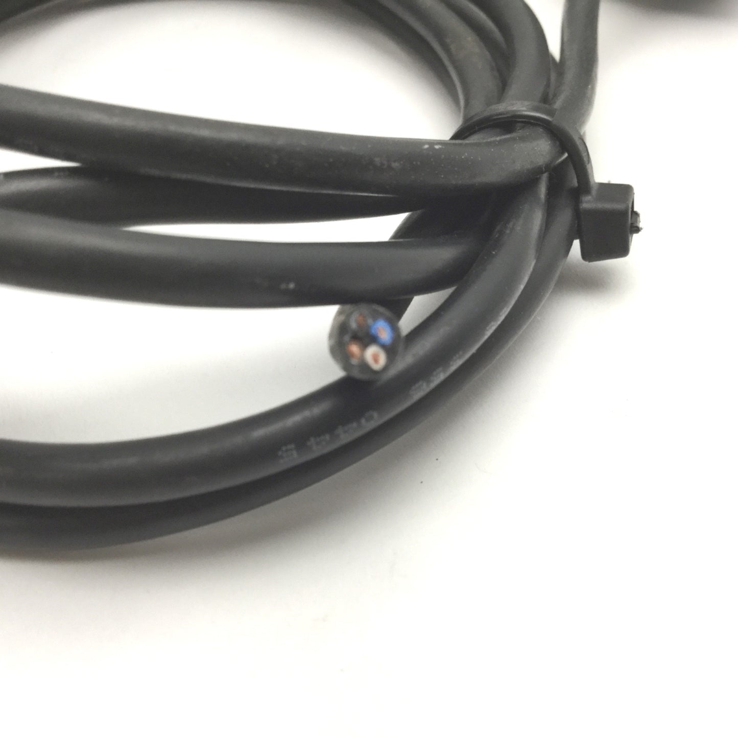Used Telemecanique XS4P30KP340 Inductive Proximity Sensor 12-24VDC, PNP/NPN, M30, 4Ft
