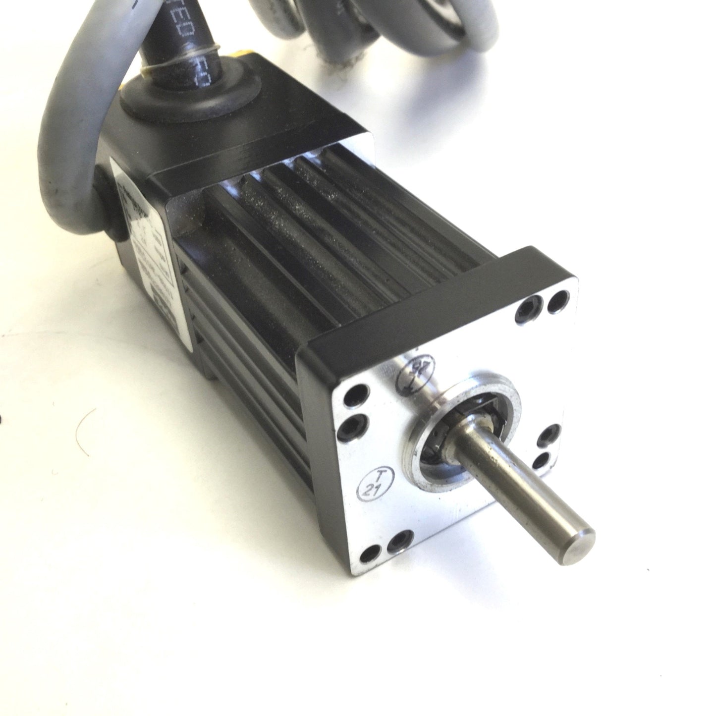 Used Parker CM161AE-00611 Compumotor Servo Motor, 170V, 2.1A, *Insulation Damaged*