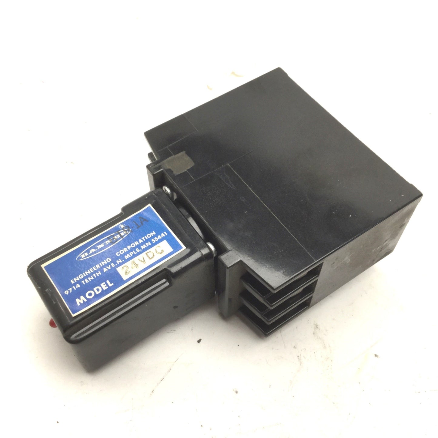 Used Banner BTR-1A Solid State Relay & Micro Switch FMBA, 1/6HP 120VAC, 1/6HP 240VAC