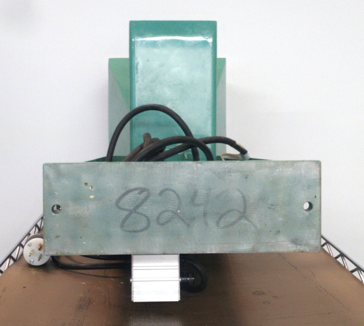 Used Hendricks Engineering Vibratory Feeder Hopper, H 41 x W 25 x D 19.5cm, 115VAC