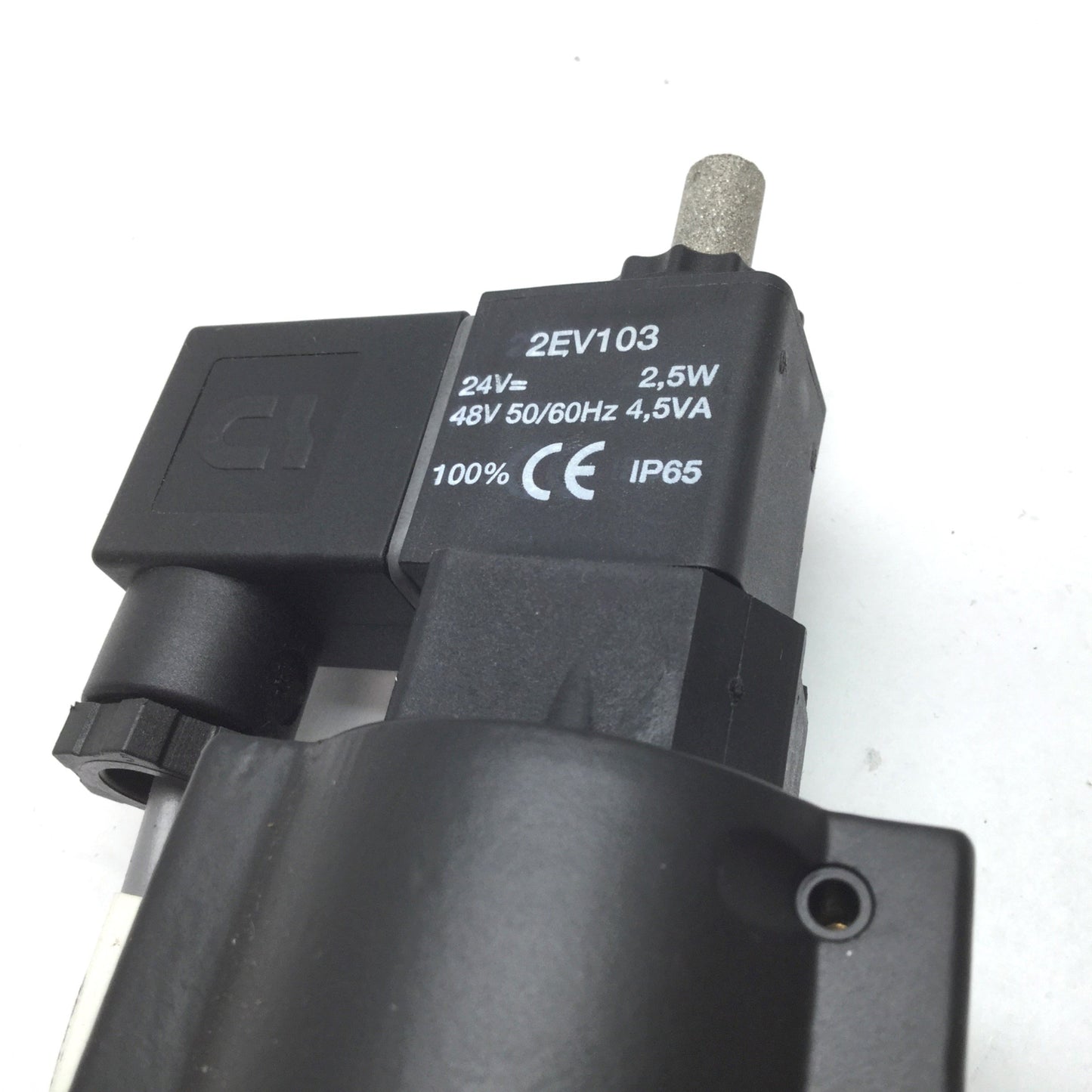 Used Watts SC75-02M/M2 Soft Start Valve, Pressure: 150psi, Ports: 1/4" NPT, 24VDC