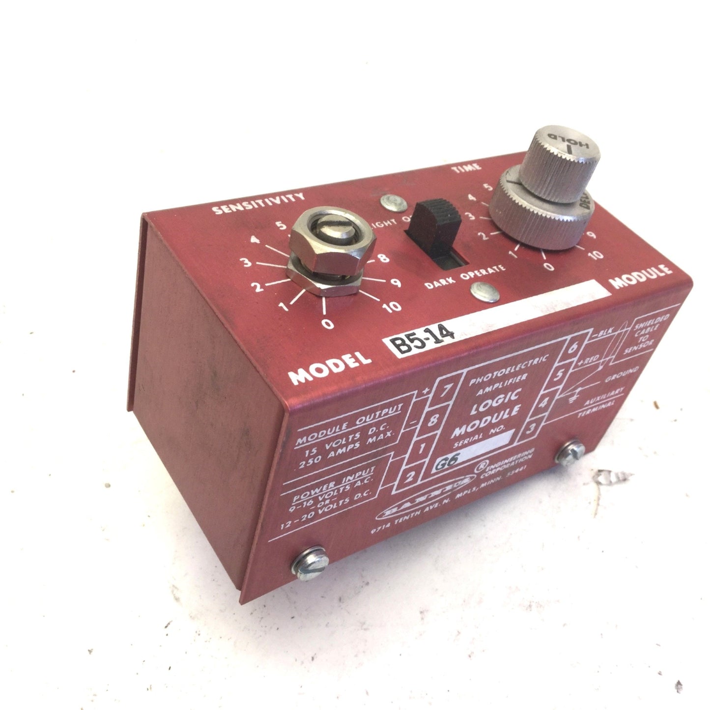 New Banner B5-14 Photoelectric Amplifier Sensor Logic Plug Module, Out: 15VDC
