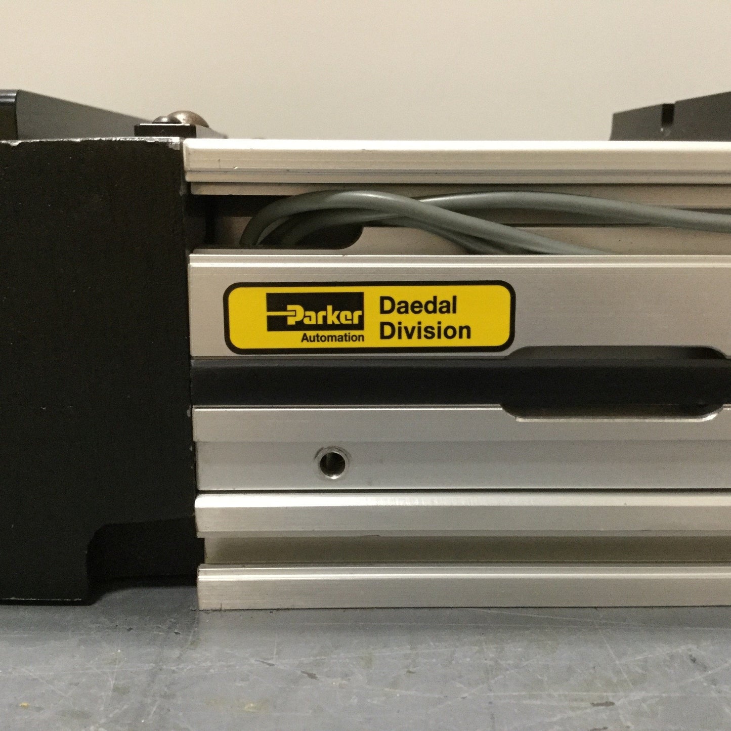 Used Parker 412T01XRMS 412XR Series Linear Actuator 150mm Travel 5mm Lead W/O Encoder
