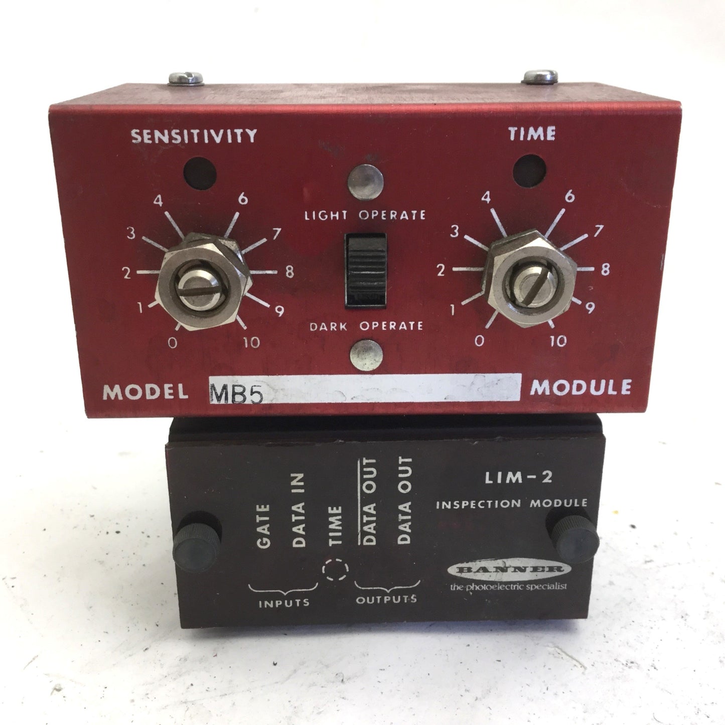 Used Lot of 5 Miscellaneous Banner Logic Modules, 8-Pin, See Pictures for Details