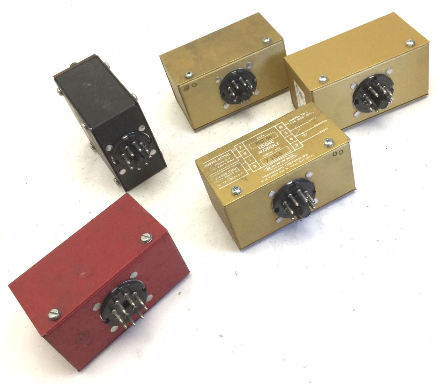 Used Lot of 5 Miscellaneous Banner Logic Modules, 8-Pin, See Pictures for Details