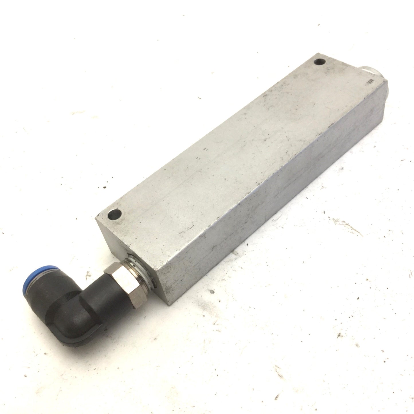 Used Legris 3310 06 13 Pneumatic Manifold, Anodized Aluminum, 145 PSI, 1/4" NPT Inlet