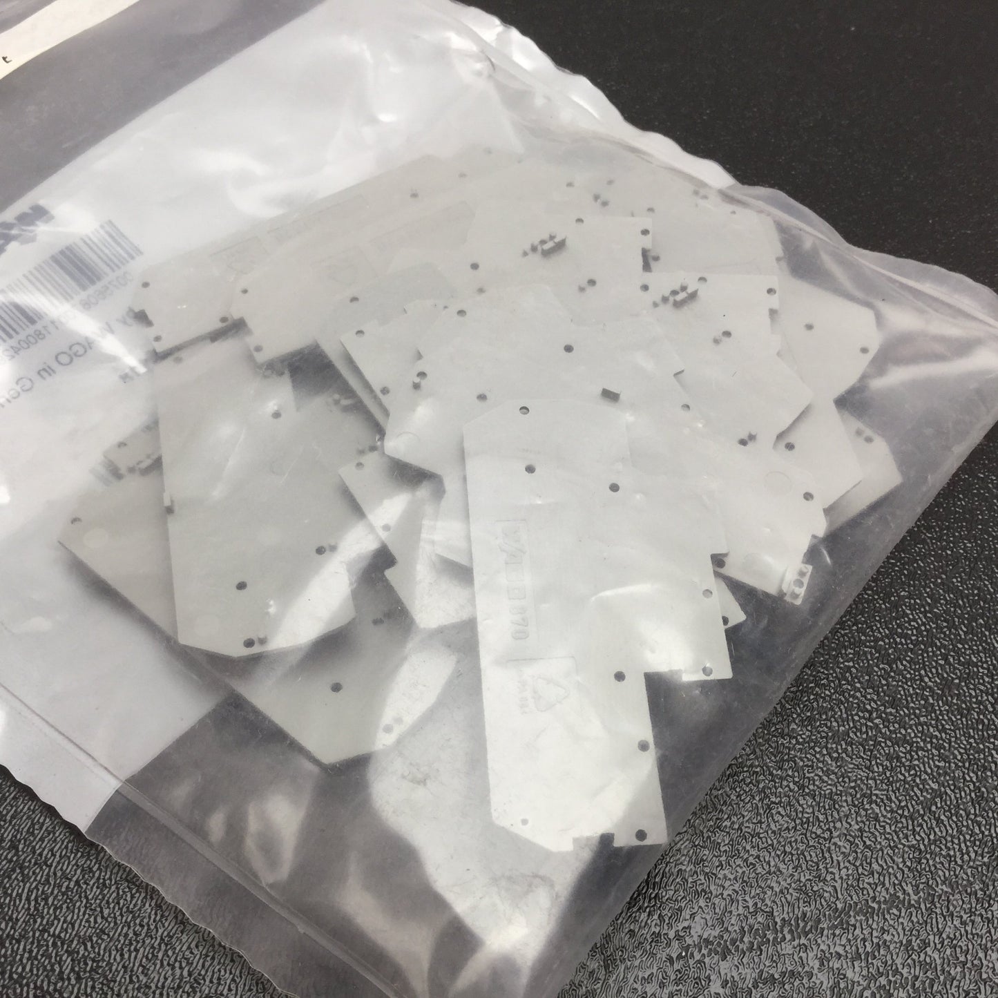 New Lot of 100 Wago 870-118 Terminal Block End Plate, Series 870, Thickness: 1mm
