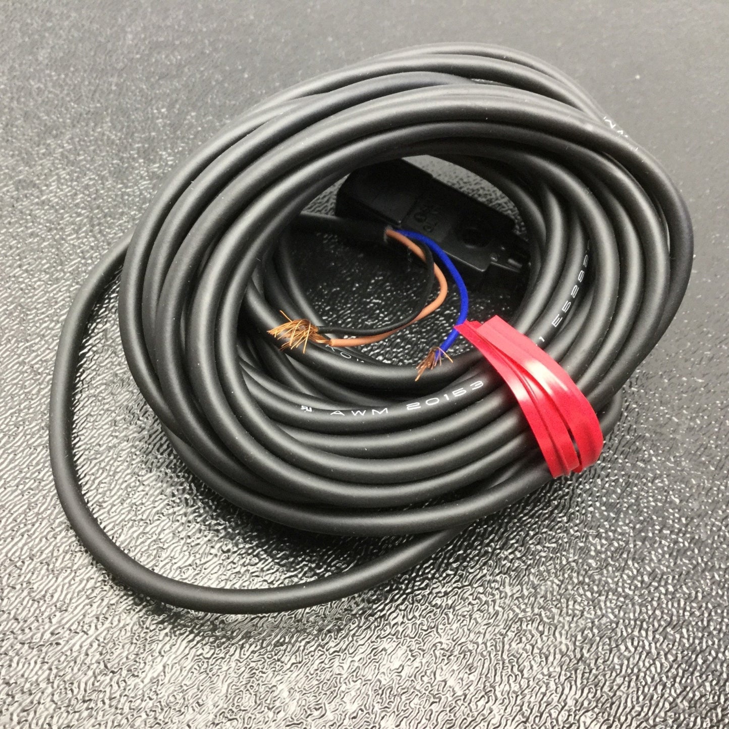 New Other Sunx GL-N12F Inductive Proximity Sensor, 12-24VDC, NPN-NO Output, 4mm Max 5m