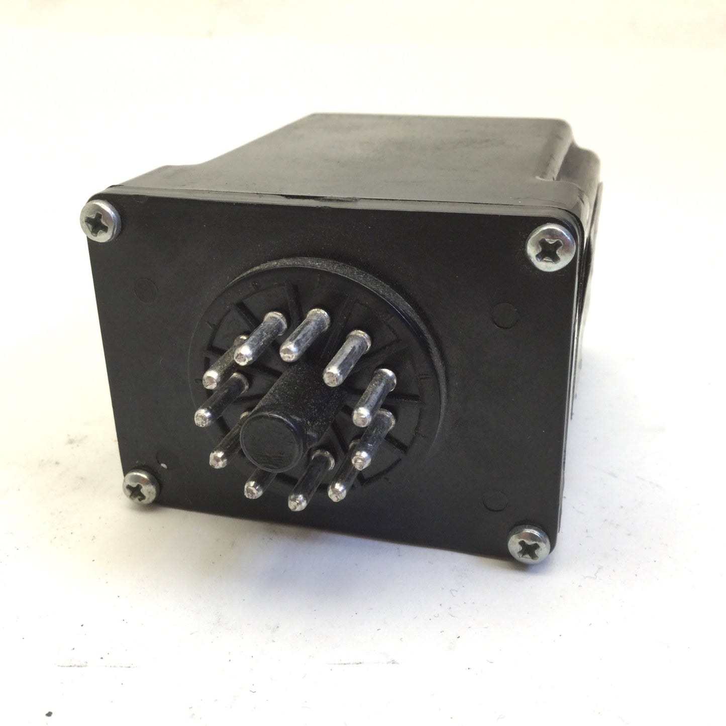 Used Skan-A-Matic R4200F Sensor Amplifier Relay Control Open Collector, 11-Pin